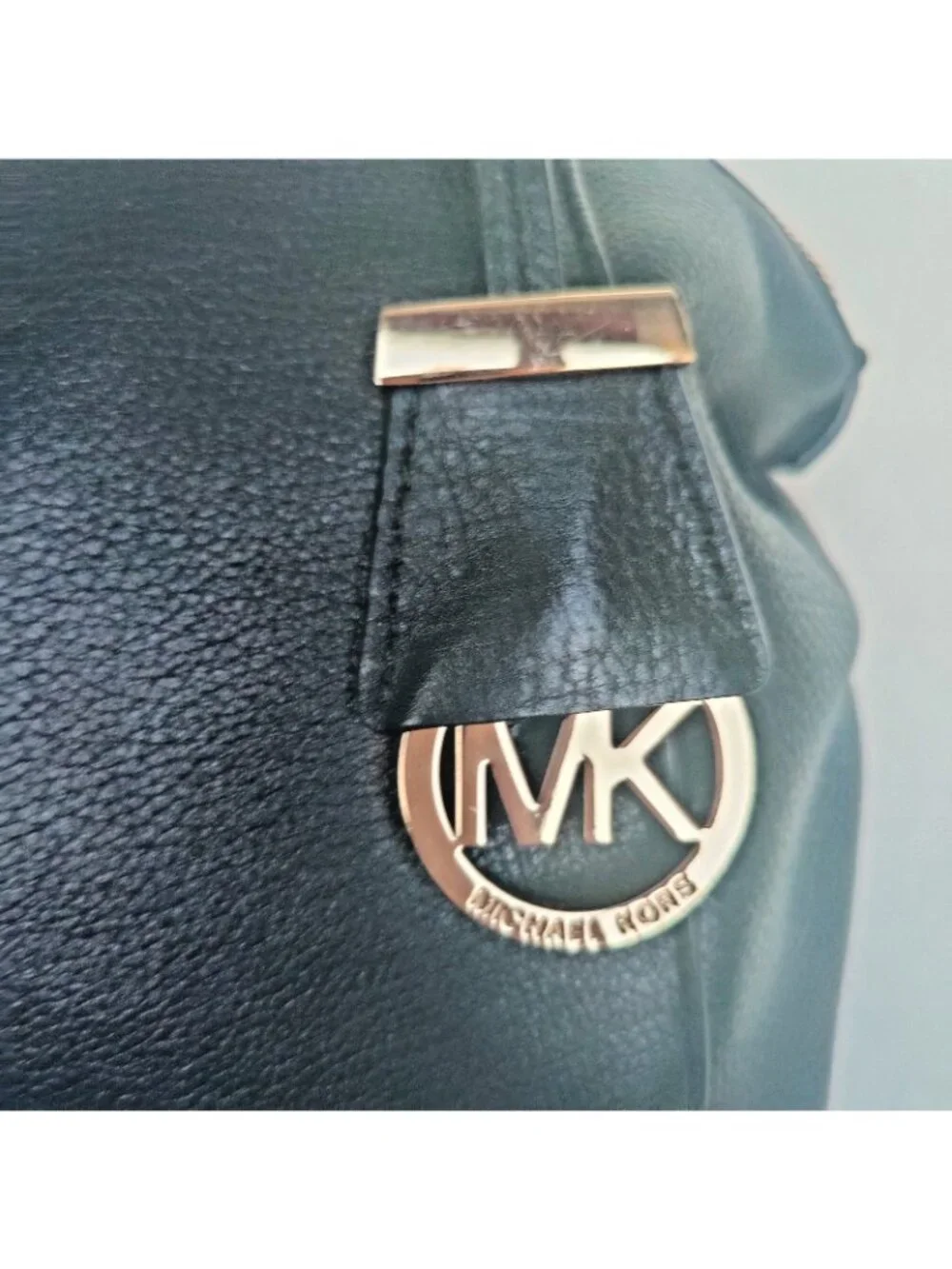MICHAEL KORS Riley Black Leather Satchel Purse Shoulder Handbag